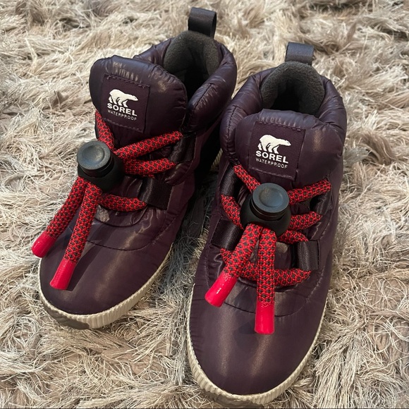 Sorel Out N About Puffy Lace Dark Plum Sneaker Boot - Picture 12 of 16